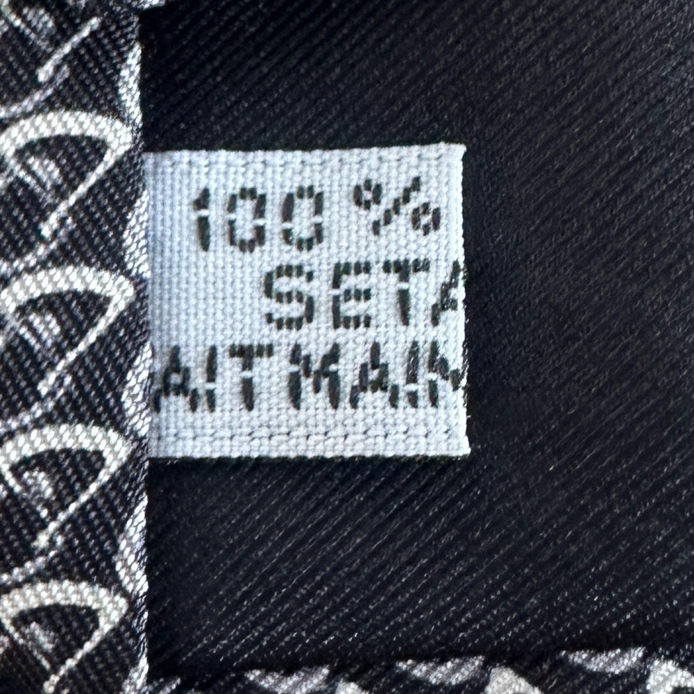 Christian Dior Men’s Silk Tie Black and white Pattern - Picture 9 of 15
